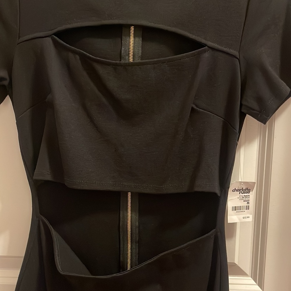 Charlotte Russe Women’s Black Cocktail Dress Size M Gold Zipper Down the Back. - Picture 3 of 3